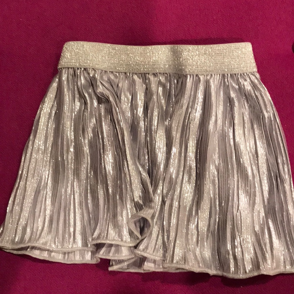 Silver flowy skirt